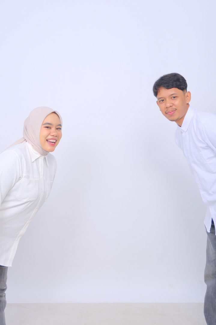 https://indriarwin.webnikah.com/dirmember/00000028/ocinggusraini/photo-275373-324286-l-202506120853.jpg