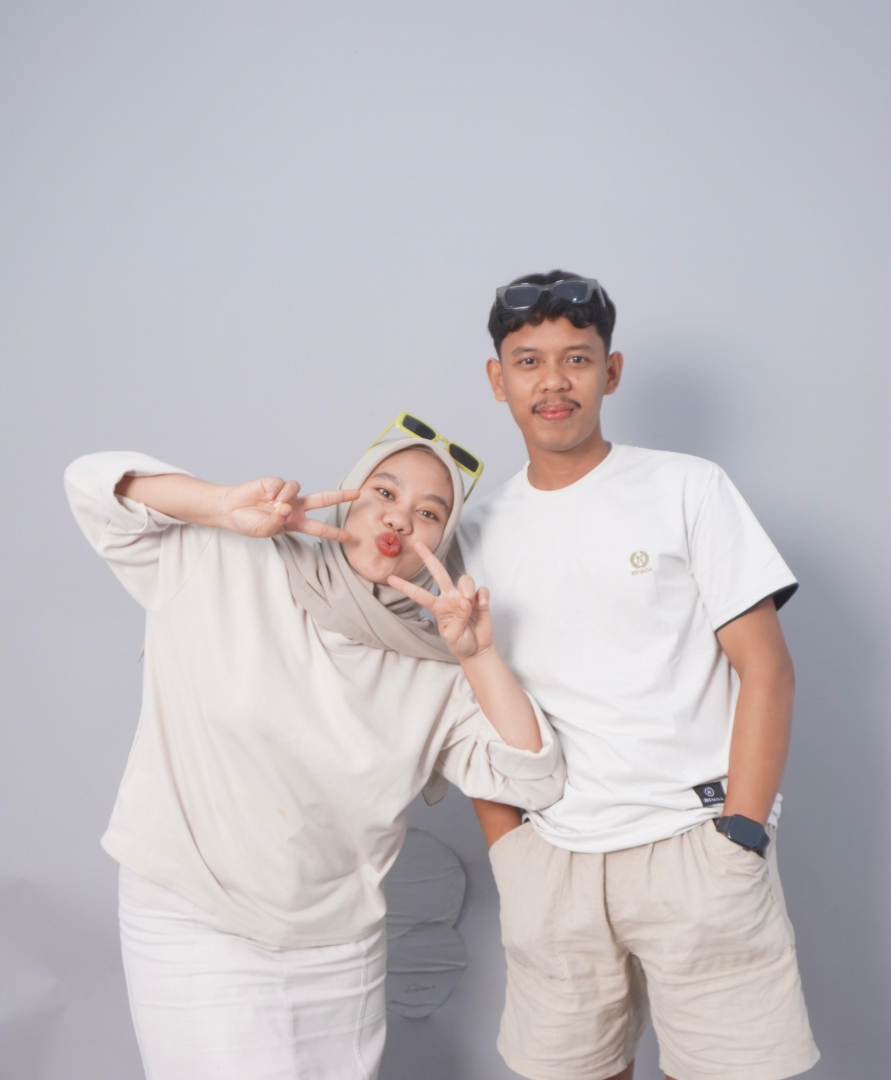 https://indriarwin.webnikah.com/dirmember/00000028/ocinggusraini/photo-275373-324289-l-202506120905.jpg